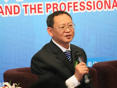肖远军.jpg 肖远军.jpg